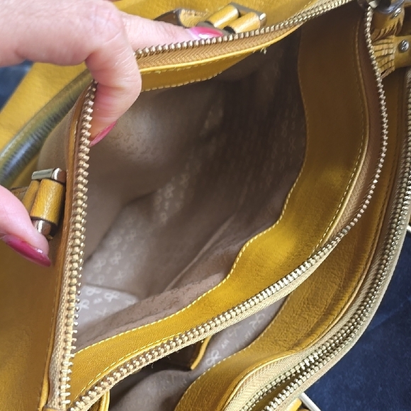 Anya Hindmarch Yellow Leather Women's Bag - Picture 16 of 16